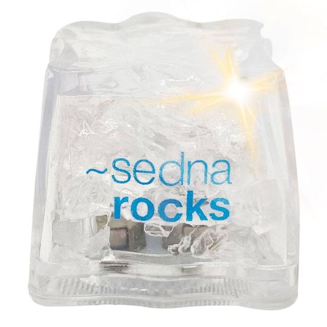 Light-Up Promotional Ice Cubes - Clear w/ White LED